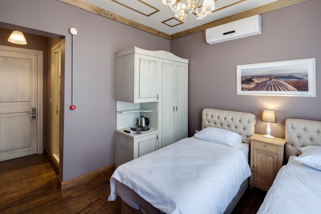 Loka Suites Istanbul Room photo